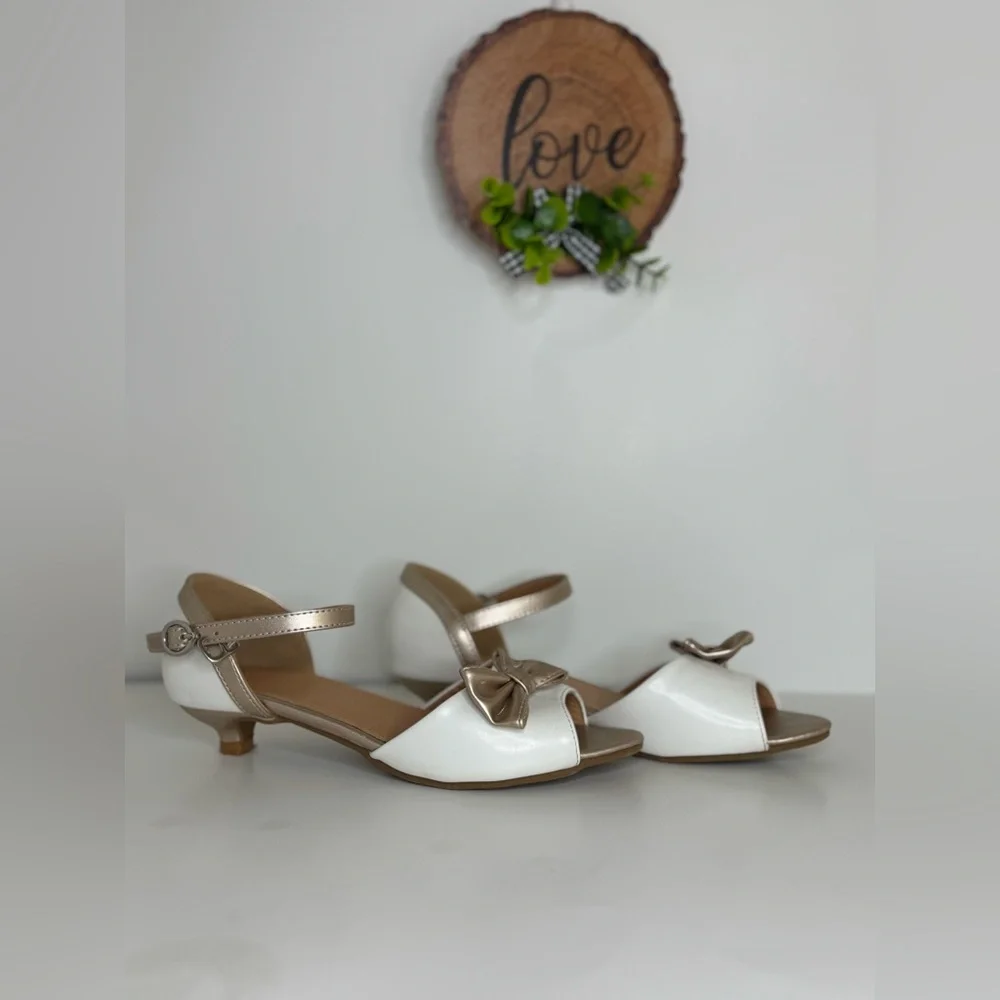 Elegant White and Gold Bow Heels
